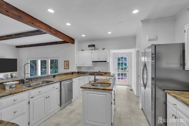 156 Cranbury Neck Road, Plainsboro, NJ 08512