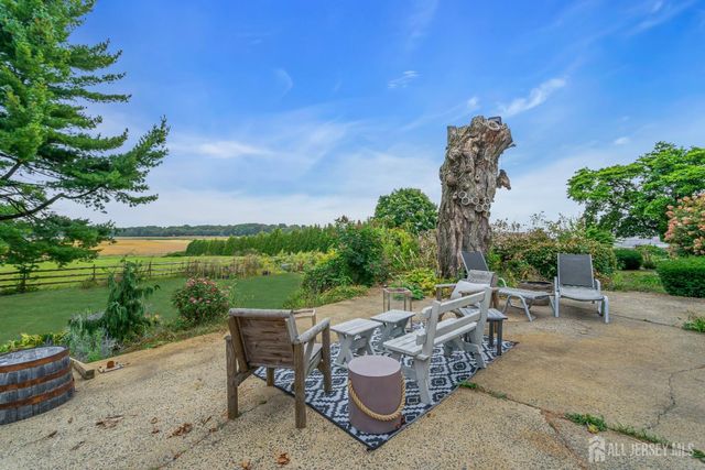 156 Cranbury Neck Road, Plainsboro, NJ 08512