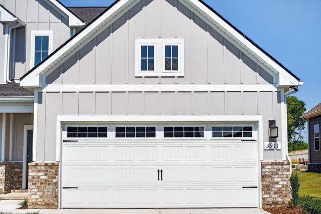 3911 Trinity Woods Rd, Columbia, TN 38401