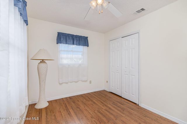 660 Grandeur Street SE, Palm Bay, FL 32909