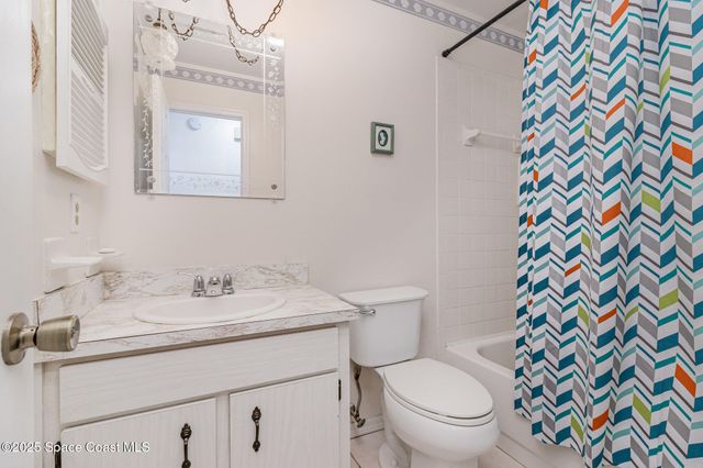660 Grandeur Street SE, Palm Bay, FL 32909