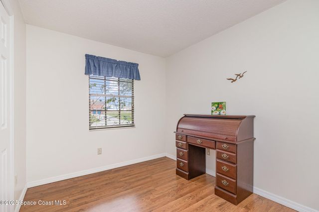 660 Grandeur Street SE, Palm Bay, FL 32909