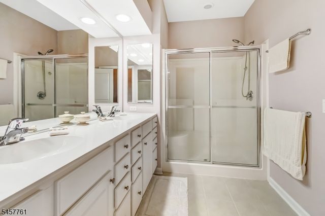 5223 Warrens Way, Wanaque Boro, NJ 07465
