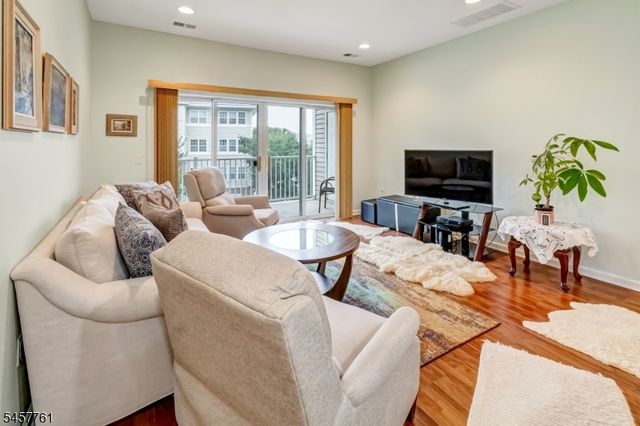 5223 Warrens Way, Wanaque Boro, NJ 07465