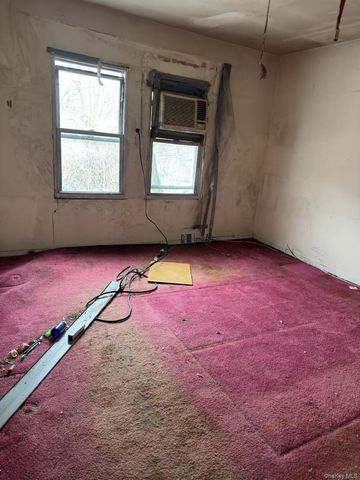 11842 155th Street, Baisley Park, NY 11434