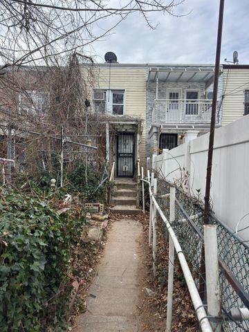 11842 155th Street, Baisley Park, NY 11434