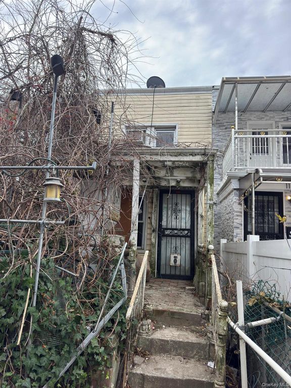 11842 155th Street, Baisley Park, NY 11434