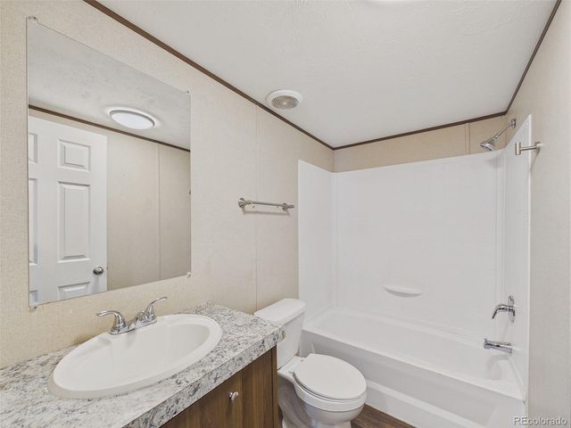 6500 E 88th Avenue, Henderson, CO 80640