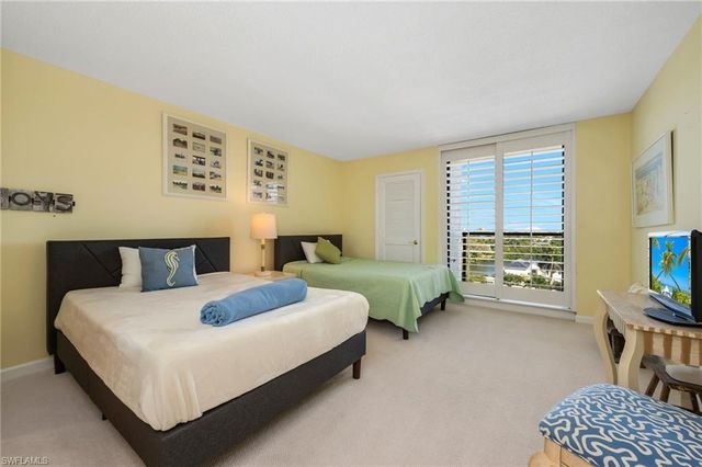 4901 Gulf Shore BLVD N # 803, Naples, FL 34103