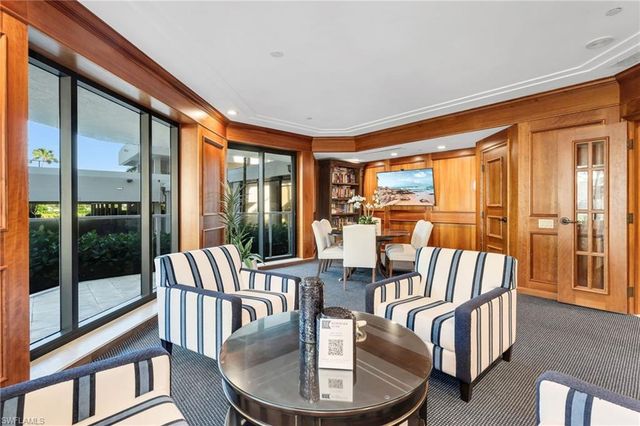 4901 Gulf Shore BLVD N # 803, Naples, FL 34103