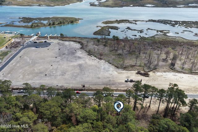 189 Dockside Drive, Hampstead, NC 28443