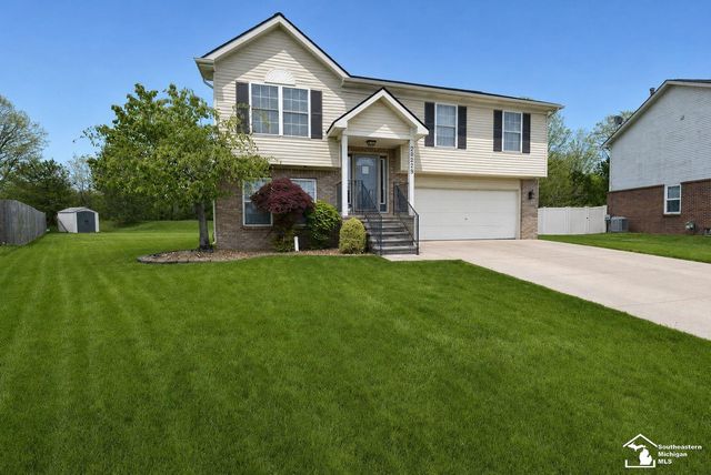 29229 Hunter Court, Brownstown Twp, MI 48183