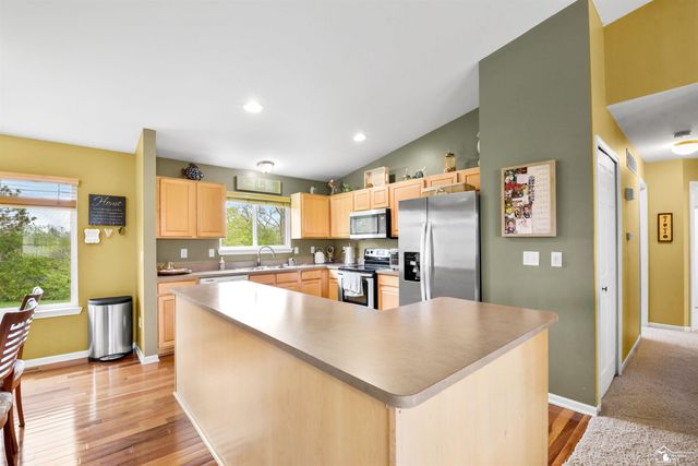 29229 Hunter Court, Brownstown Twp, MI 48183