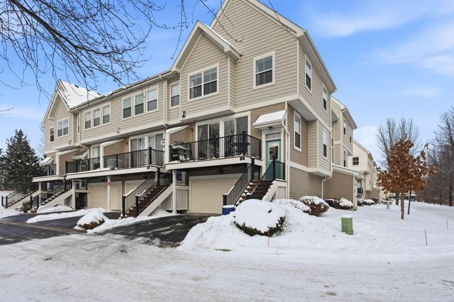 4605 Victor Path 1, Hugo, MN 55038