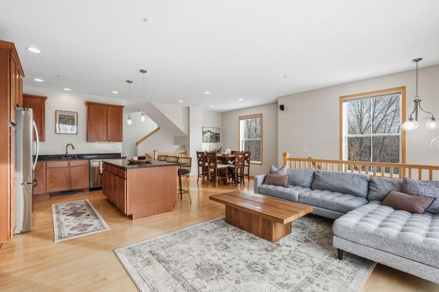 4605 Victor Path 1, Hugo, MN 55038