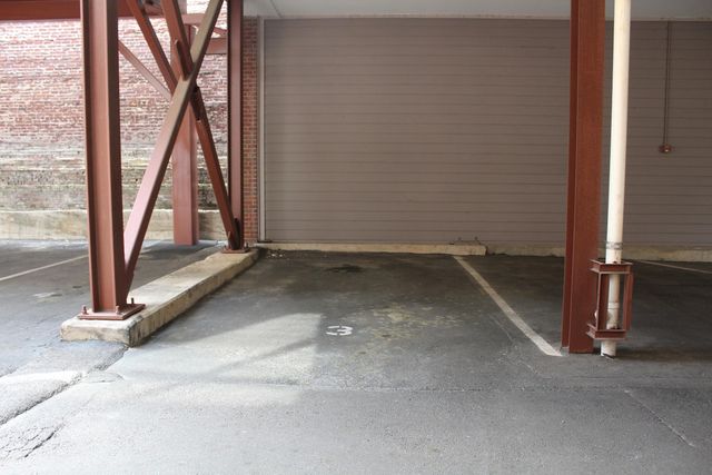 510 City House Ct Apt 205, Memphis, TN 38130