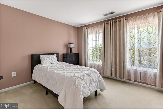 7304 HAMPTON MANOR PL, Springfield, VA 22150
