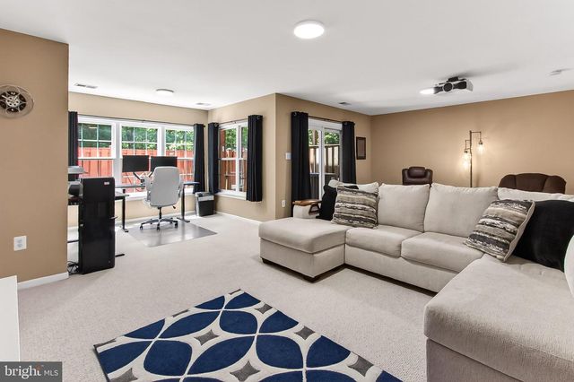 7304 HAMPTON MANOR PL, Springfield, VA 22150