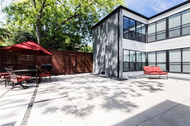 2806 Reagan Street 102, Dallas, TX 75219