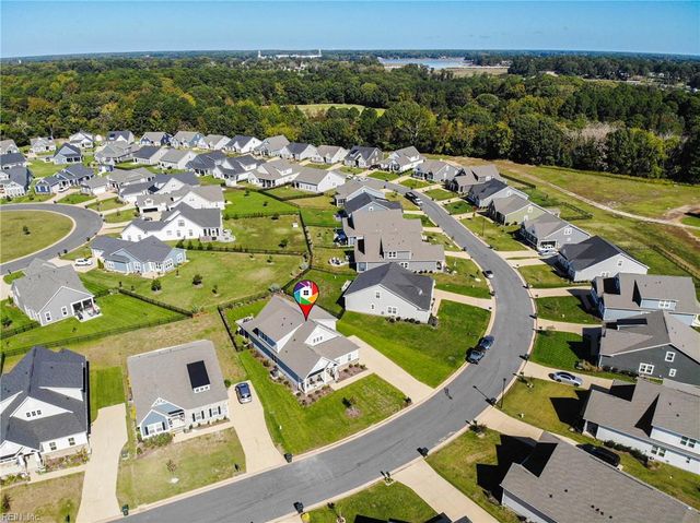 121 Ayrshire LOOP, Smithfield, VA 23430
