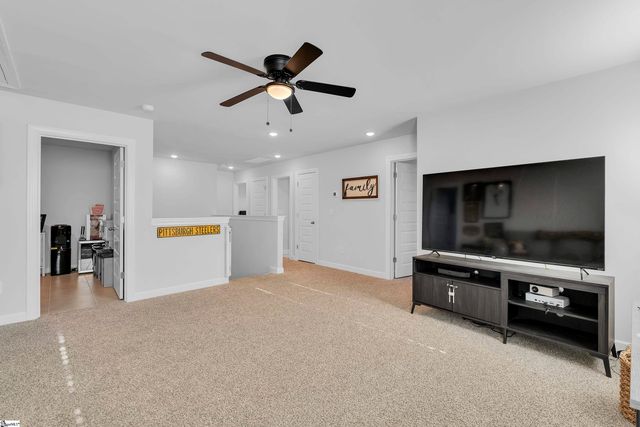 122 Firehole Road, Gray Court, SC 29645