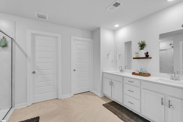 122 Firehole Road, Gray Court, SC 29645