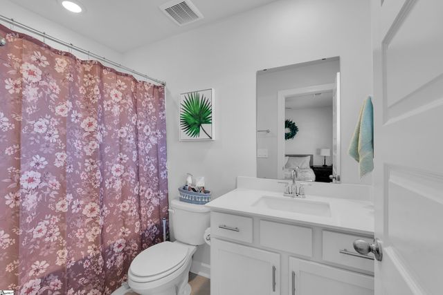 122 Firehole Road, Gray Court, SC 29645