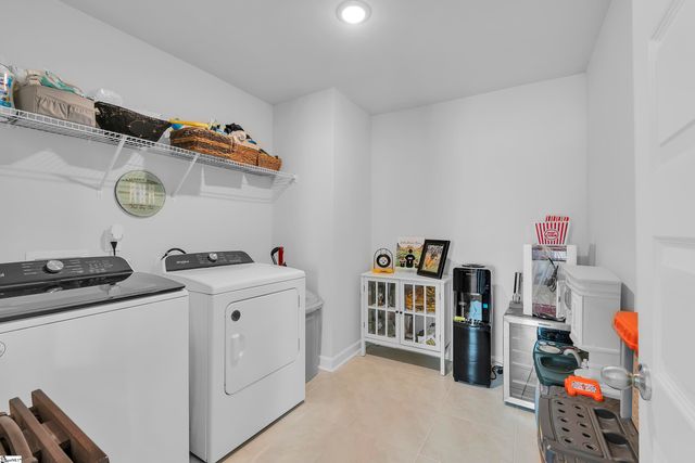 122 Firehole Road, Gray Court, SC 29645