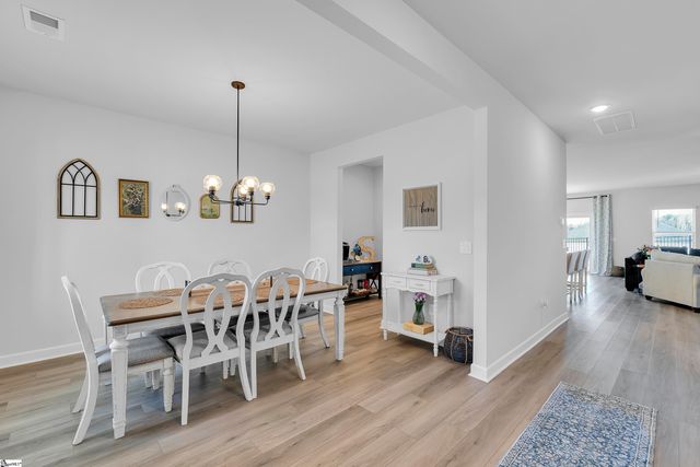 122 Firehole Road, Gray Court, SC 29645