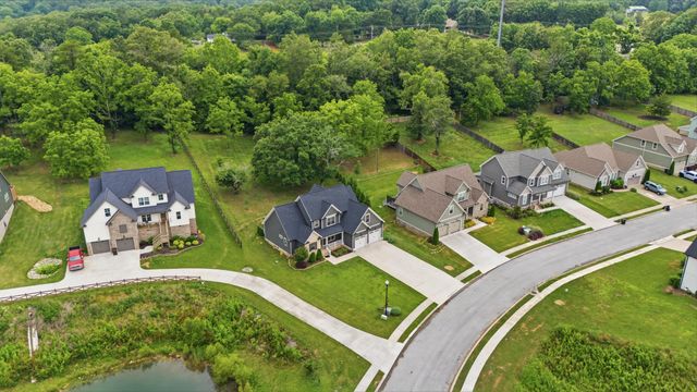8645 Woodbury Acre Court, Harrison, TN 37341