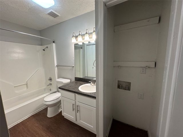 9696 Walnut Street 713, Dallas, TX 75243