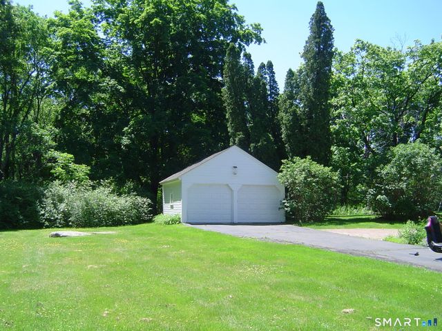 815 EAST MAIN Street, Branford, CT 06405