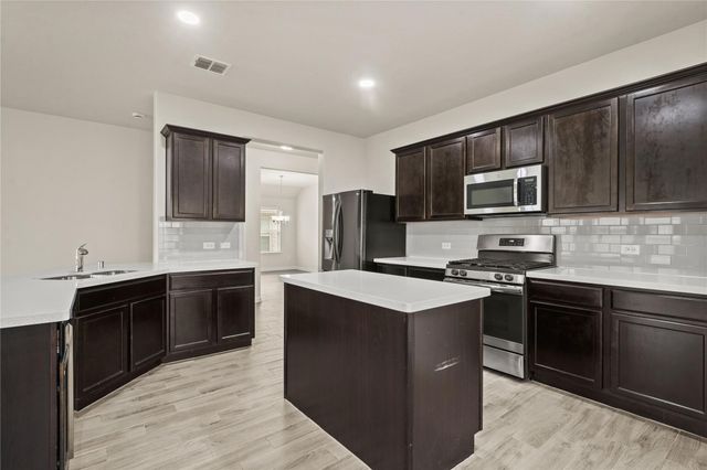 906 Silverbell Street, Princeton, TX 75407