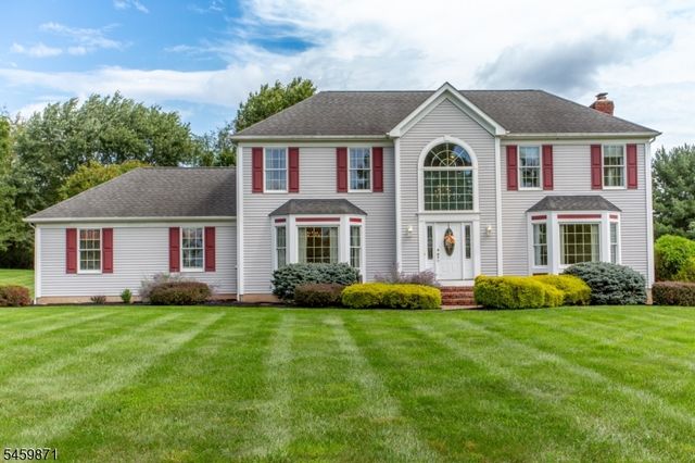 25 Farmhouse Rd, Alexandria Twp., NJ 08848