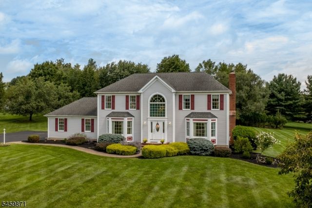 25 Farmhouse Rd, Alexandria Twp., NJ 08848
