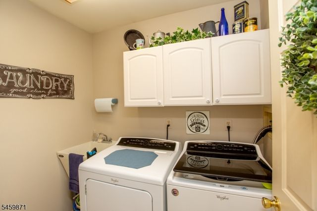 25 Farmhouse Rd, Alexandria Twp., NJ 08848