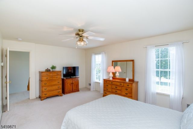 25 Farmhouse Rd, Alexandria Twp., NJ 08848
