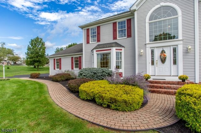 25 Farmhouse Rd, Alexandria Twp., NJ 08848