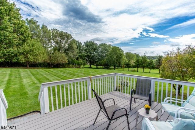 25 Farmhouse Rd, Alexandria Twp., NJ 08848