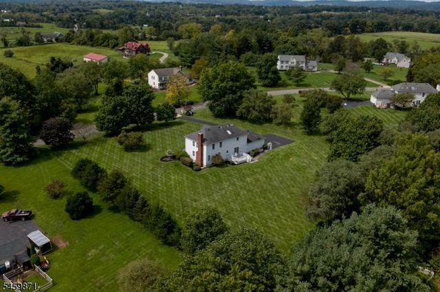 25 Farmhouse Rd, Alexandria Twp., NJ 08848