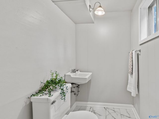 3825 SW Pinedale Drive, Huntsville, AL 35805