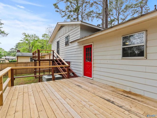 3825 SW Pinedale Drive, Huntsville, AL 35805