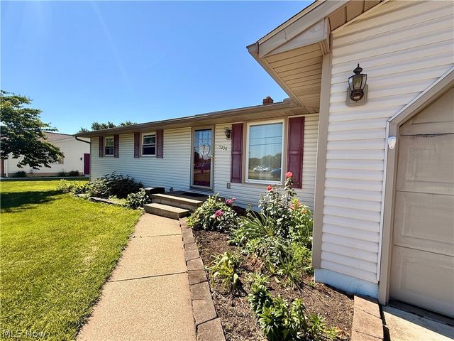 5236 Oakcliff Street SW, Canton, OH 44706