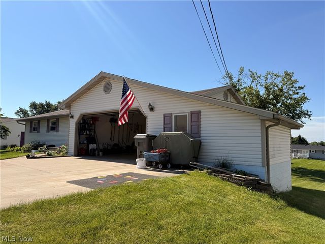 5236 Oakcliff Street SW, Canton, OH 44706