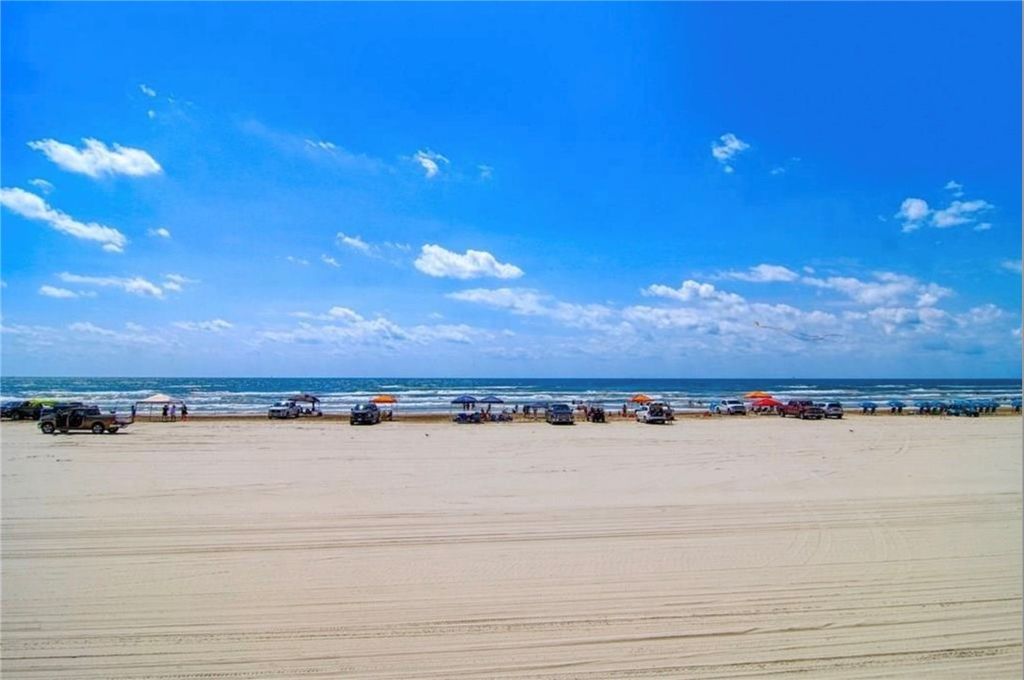 630 Sunset Ave, Port Aransas, TX 78373 — photo 5