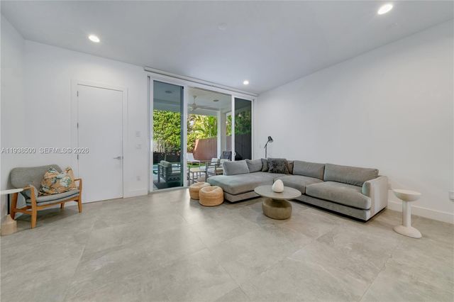 3072 Indiana St 3072, Coconut Grove, FL 33133