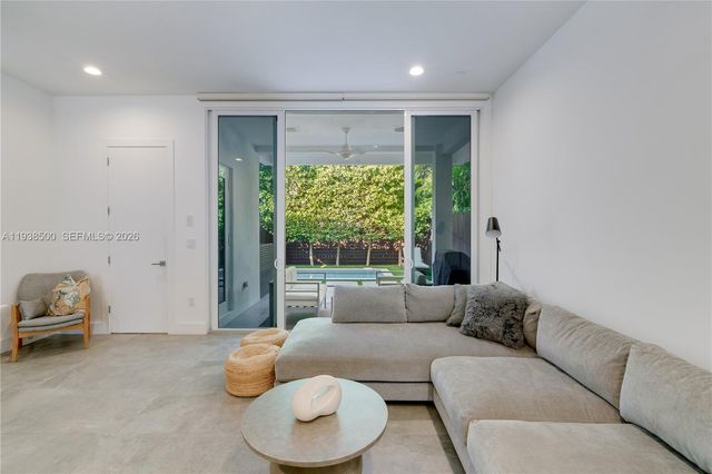 3072 Indiana St 3072, Coconut Grove, FL 33133