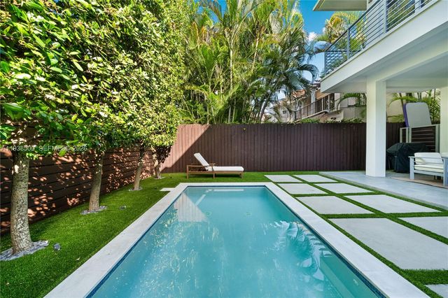 3072 Indiana St 3072, Coconut Grove, FL 33133