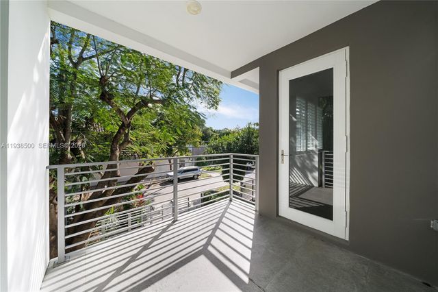 3072 Indiana St 3072, Coconut Grove, FL 33133