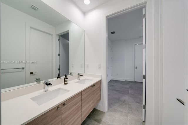 3072 Indiana St 3072, Coconut Grove, FL 33133